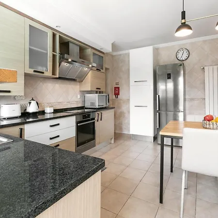 Pool & Charm * Óbidos